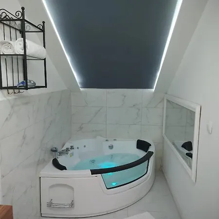 Apartment врач *